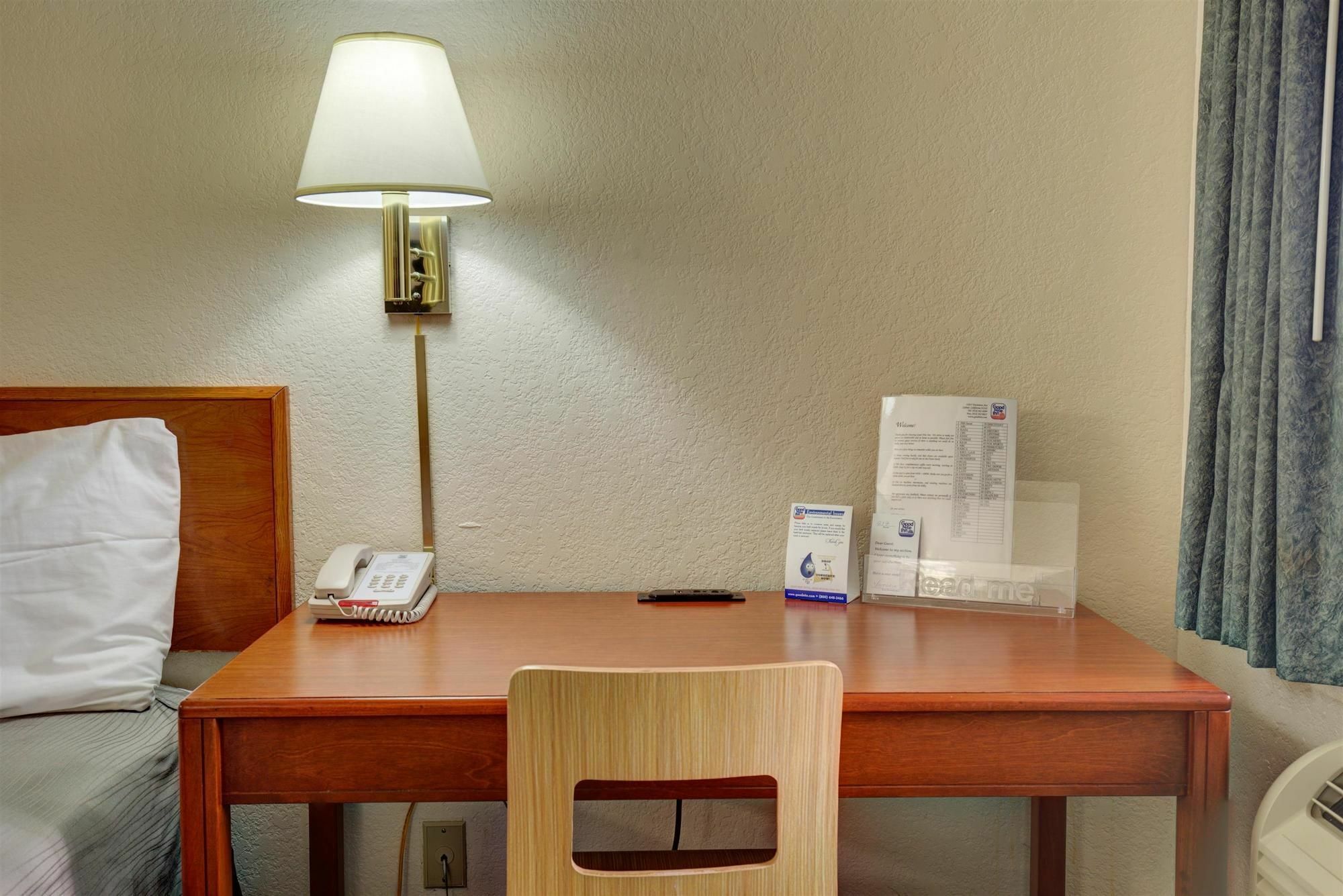 Good Nite Inn Sylmar - Los Angeles — Photos 1